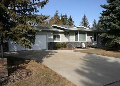 House in Aspen Gardens, Edmonton