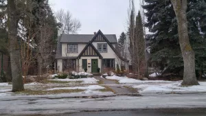 House-in-Glenora,-Edmonton-with-a-good-amount-of-frontage